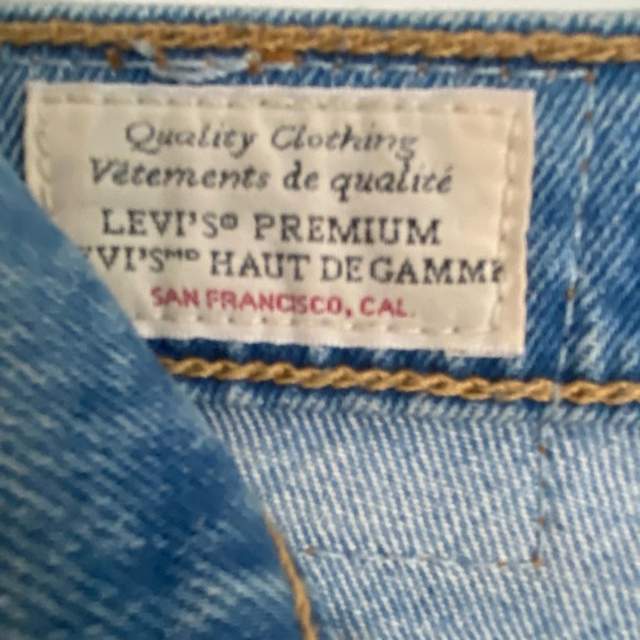 Levi’s Distressed Denim - Picture 5 of 7